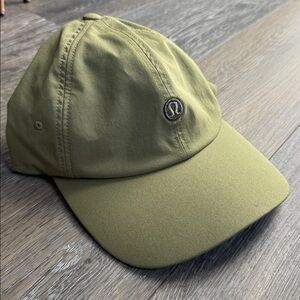 Women's Baller Hat Logo Lululemon bronze green like new